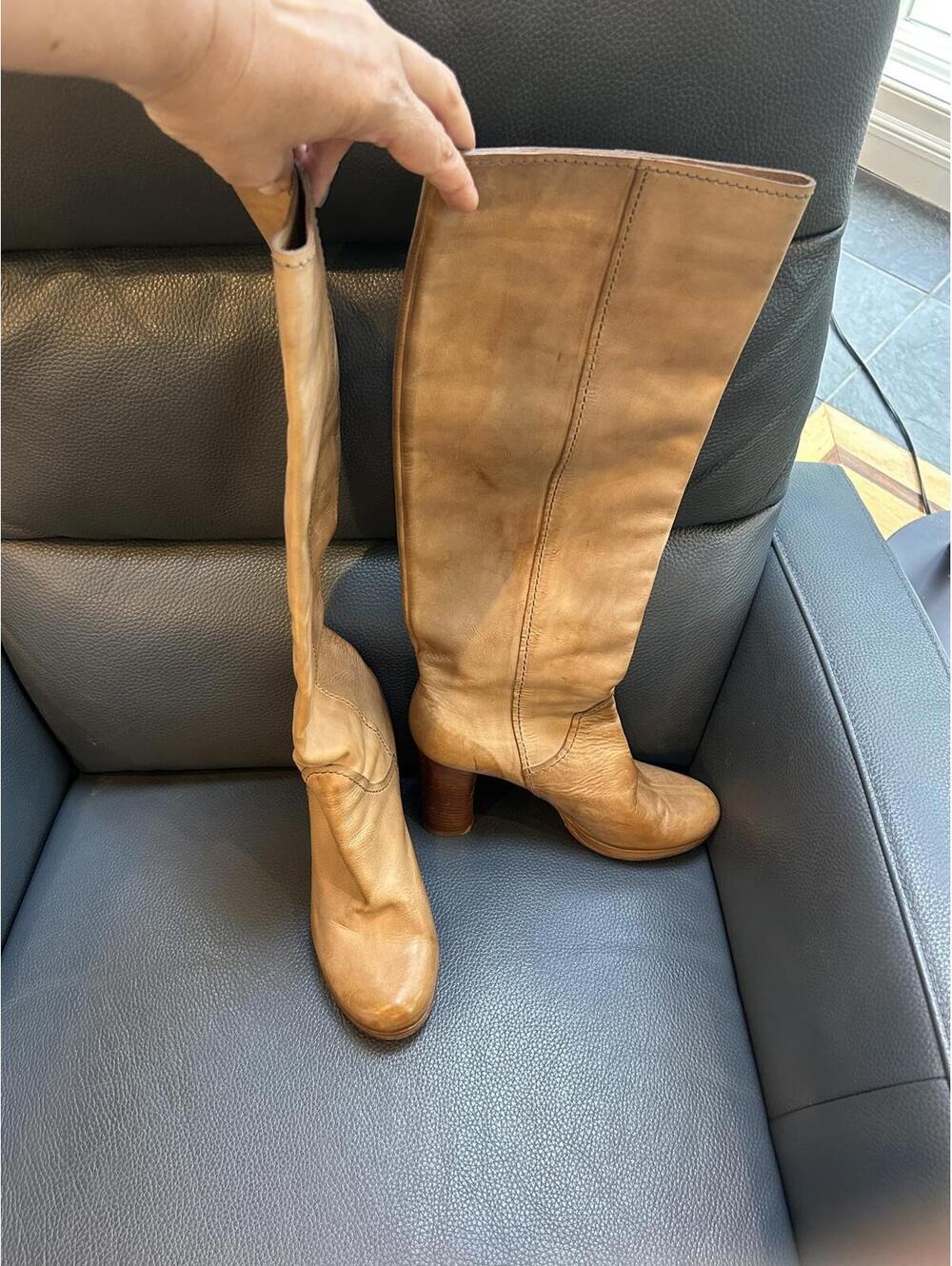 Chloé Women's Knee-High Leather Boots